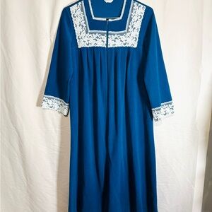 Vintage Kayser Robe